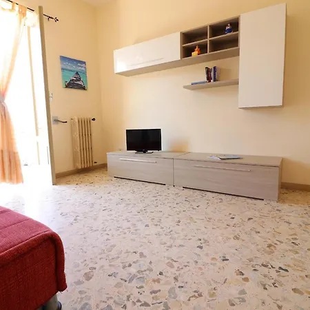 Appartement Holiday With Wi-fi, Air Conditioning And Balcony; Parking Available; Otranto