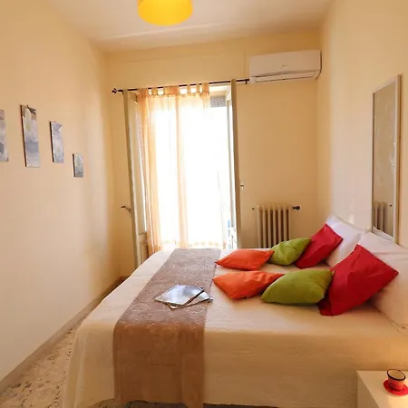 Appartement Holiday With Wi-fi, Air Conditioning And Balcony; Parking Available;